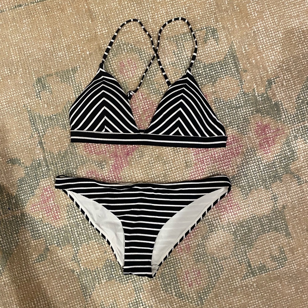 Womens H&M swimsuit bikini set Medium black and white stripe